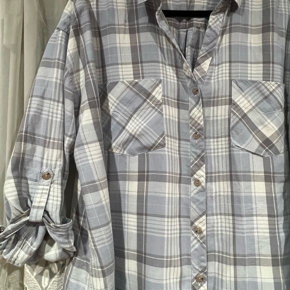 🍁J. Jill XL Blue flannel print top🍁 - Picture 4 of 6